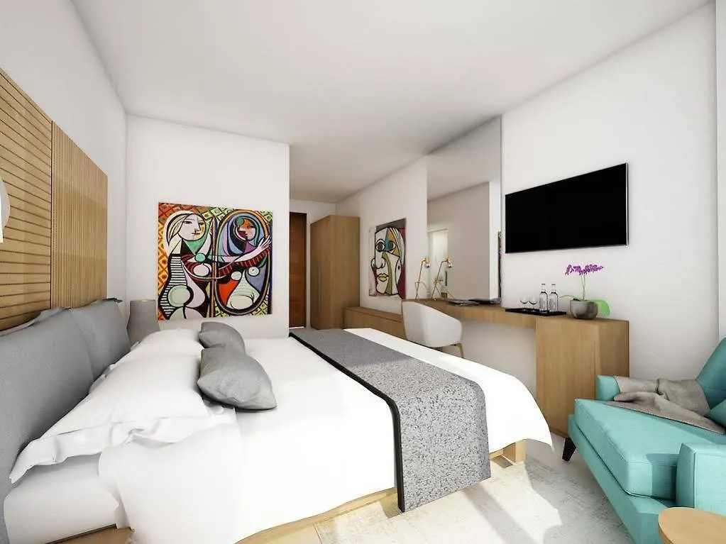 The Blue Ivy Hotel & Suites (Adults Only) Protaras 4*,  Cipru