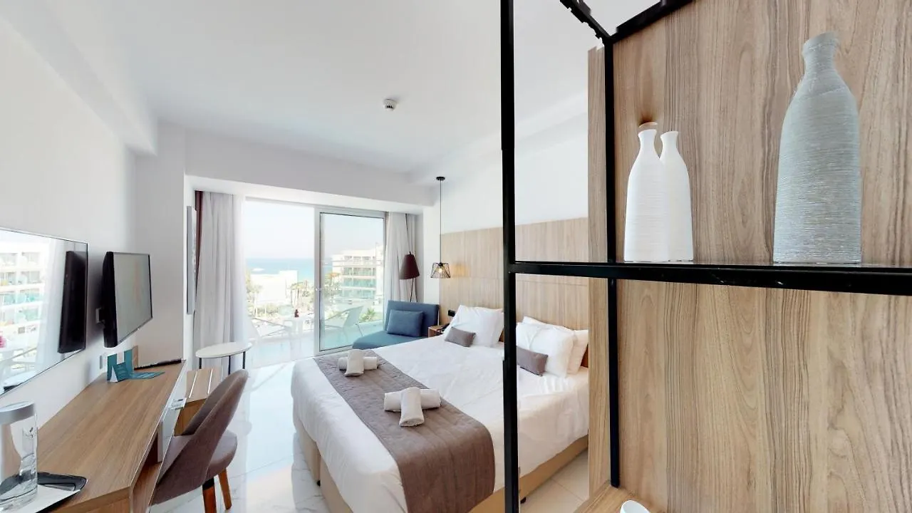 The Blue Ivy Hotel & Suites (Adults Only) 프로타라스 4*,