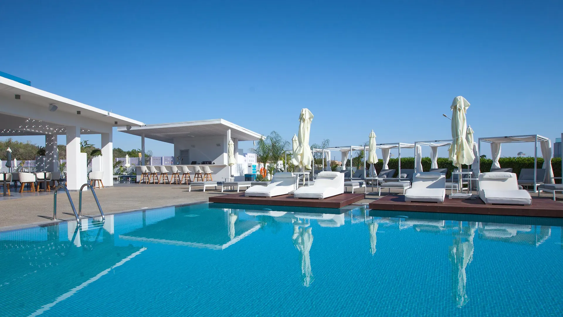 The Blue Ivy Hotel & Suites (Adults Only) 프로타라스