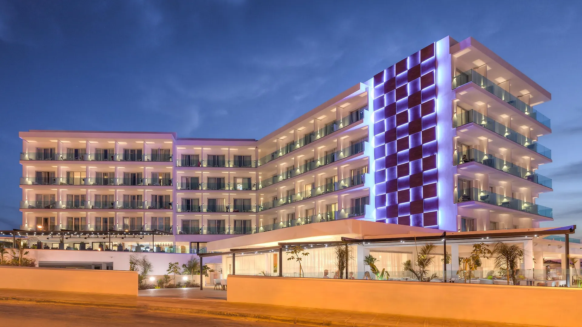 The Blue Ivy Hotel & Suites (Adults Only) 프로타라스